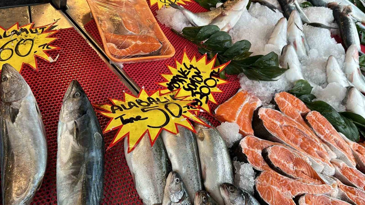 Av yasağı ve olumsuz hava koşulları tezgahı etkiledi