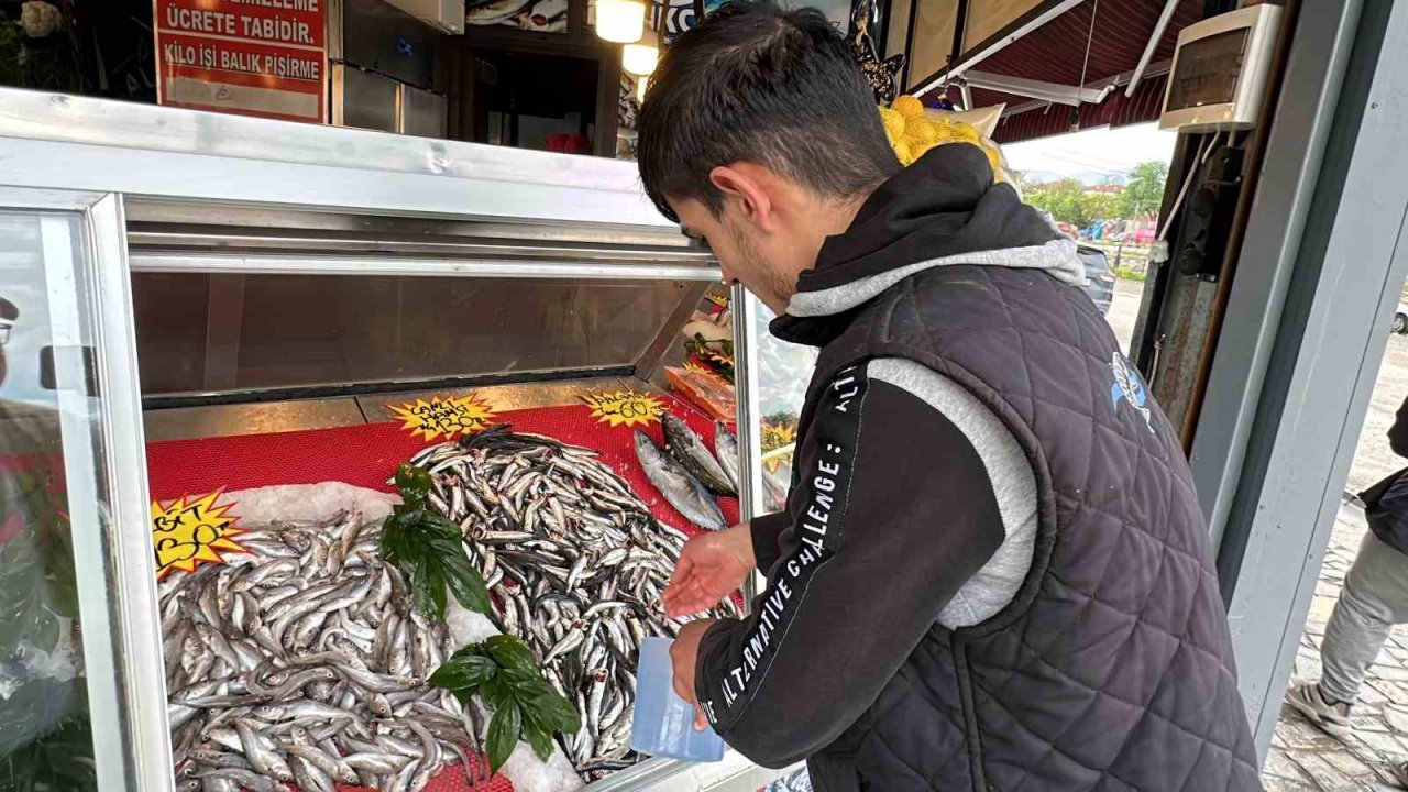 Av yasağı ve olumsuz hava koşulları tezgahı etkiledi