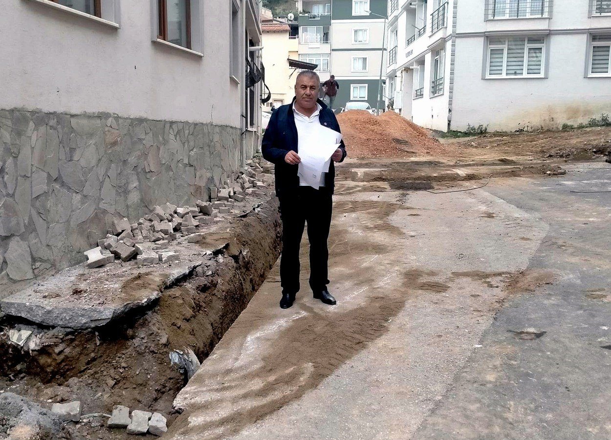 Sağlam muhtar, mahallesini aydınlattı