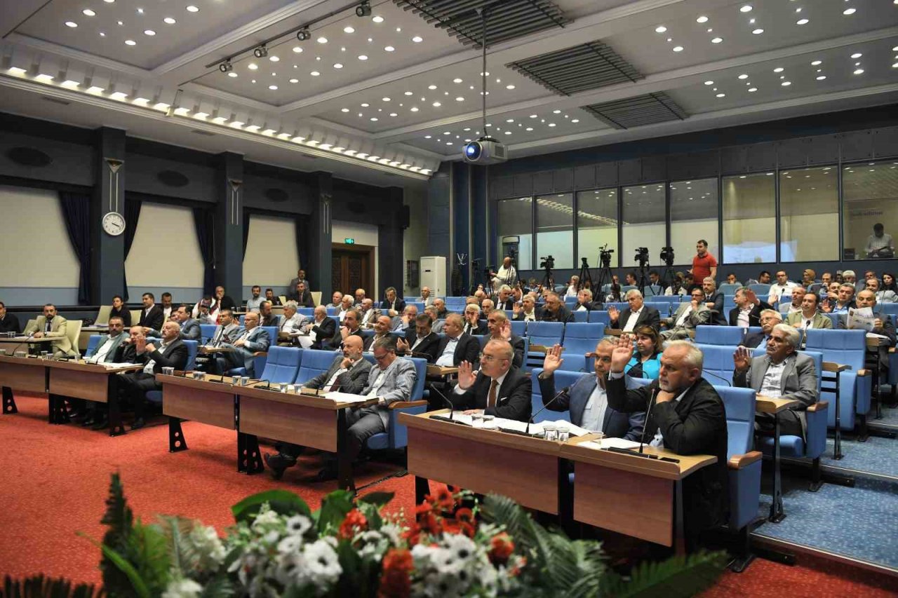 Büyükşehir Belediye Meclisi toplandı