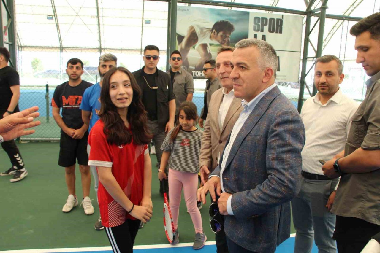 Şırnak uluslararası tenis turnuvasına hazırlanıyor