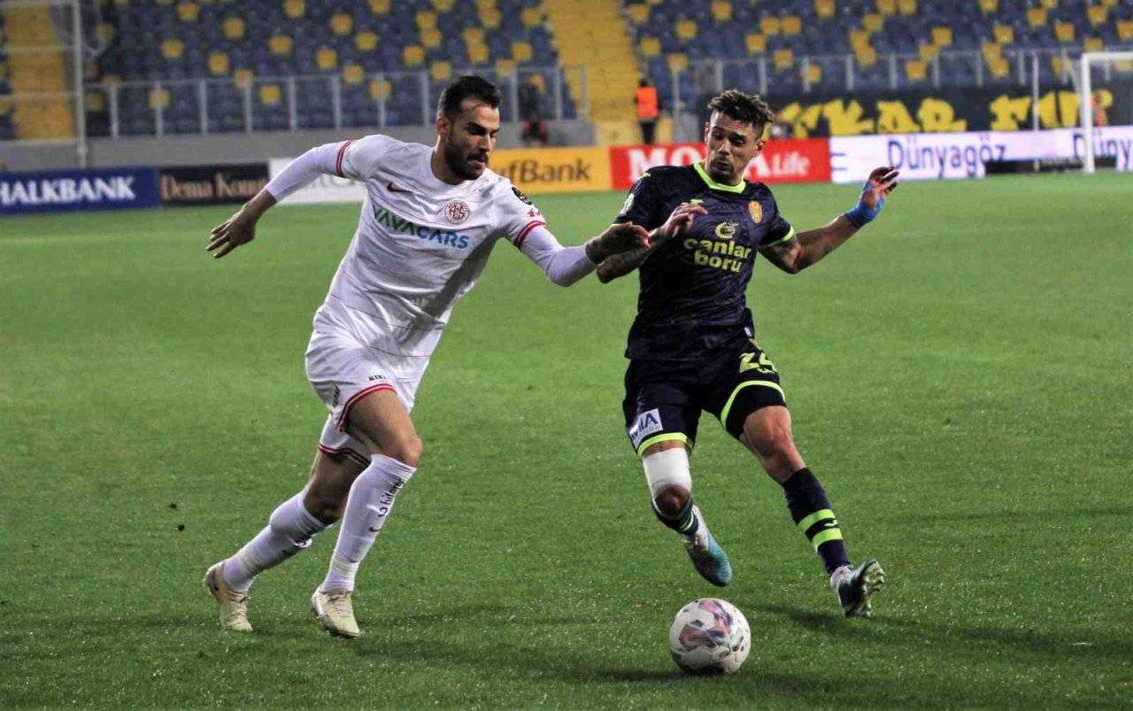 Spor Toto Süper Lig: MKE Ankaragücü: 1 - FTA Antalyaspor: 1 (Maç sonucu)