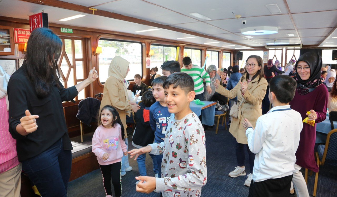 Küçükçekmece’de özel gereksinimli çocuklara özel boğaz turu