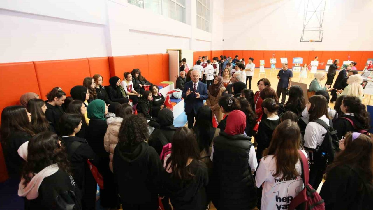 Derince’de 19 Mayıs coşkusu erken başladı