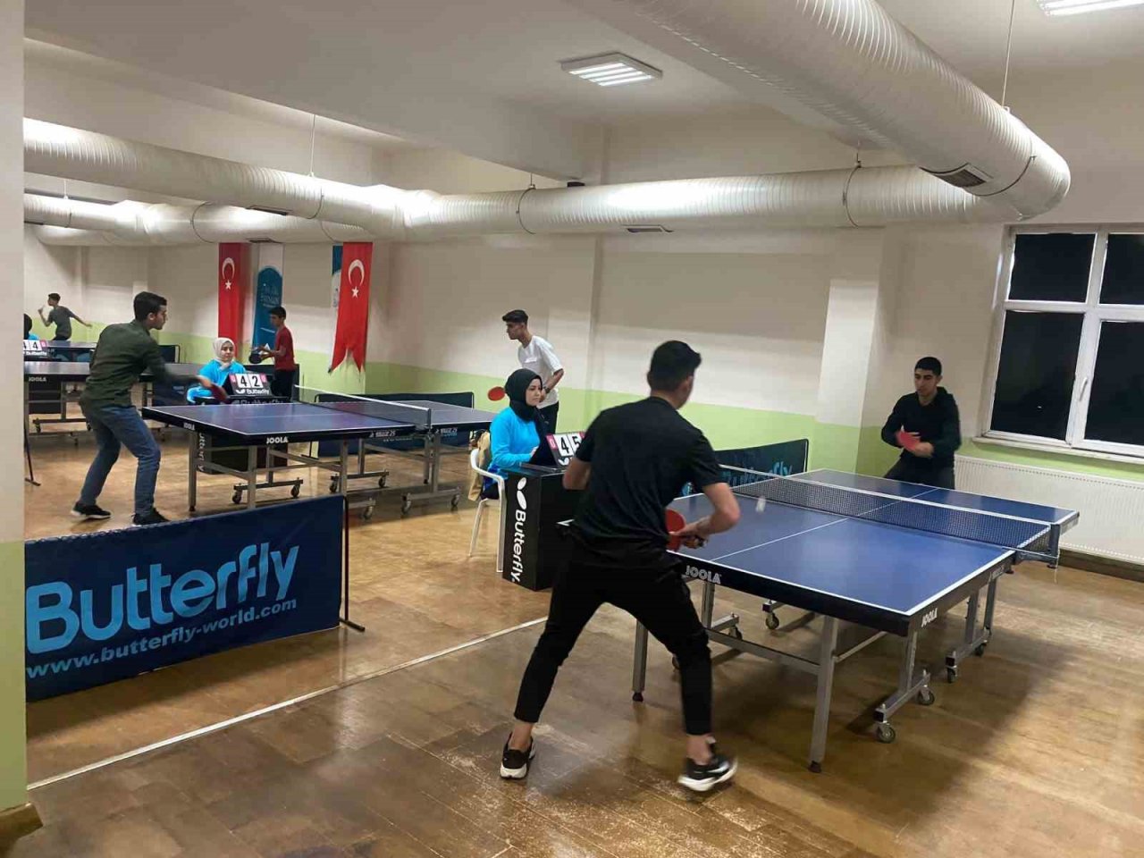 Batman’da masa tenisi turnuvası sona erdi