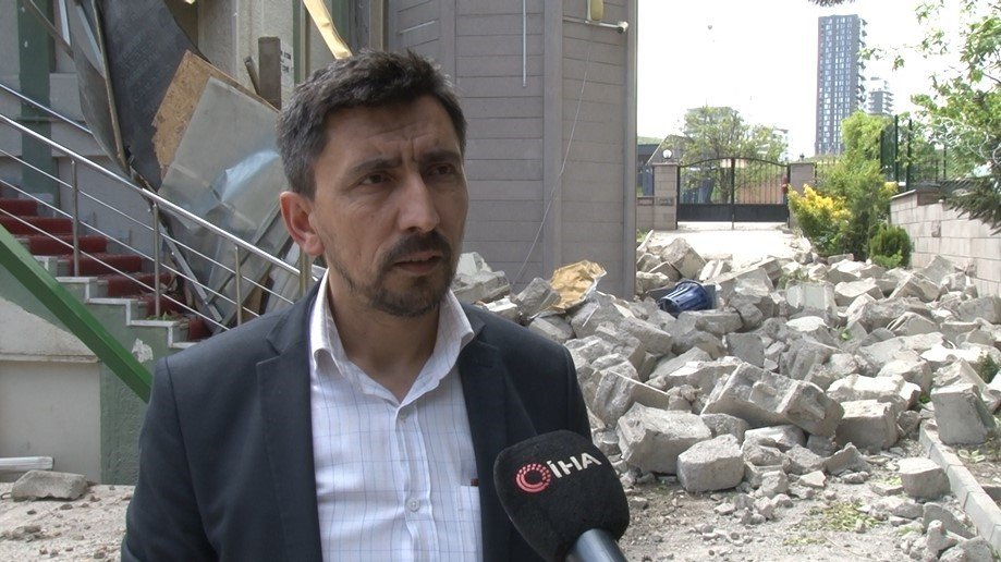 Fırtınada minaresi yıkılan cami havadan görüntülendi