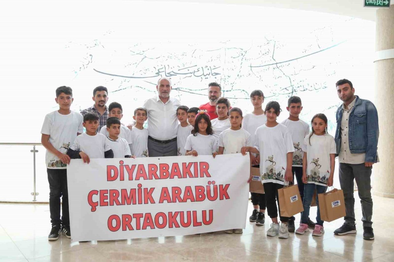 Diyarbakırlı öğrenciler Canik’in misafiri oldu