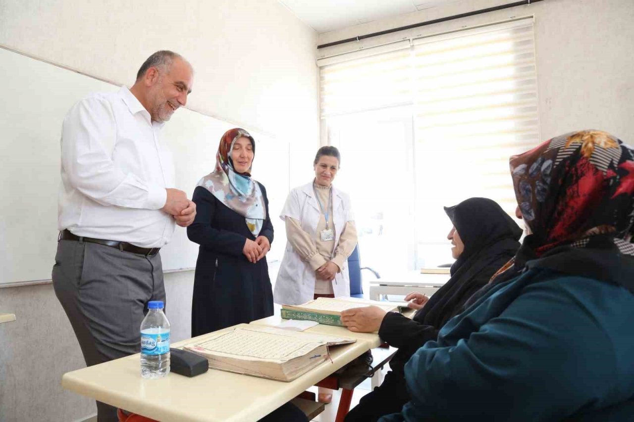 Sandıkçı: “Hanım Konakları büyük bir rol üstleniyor”