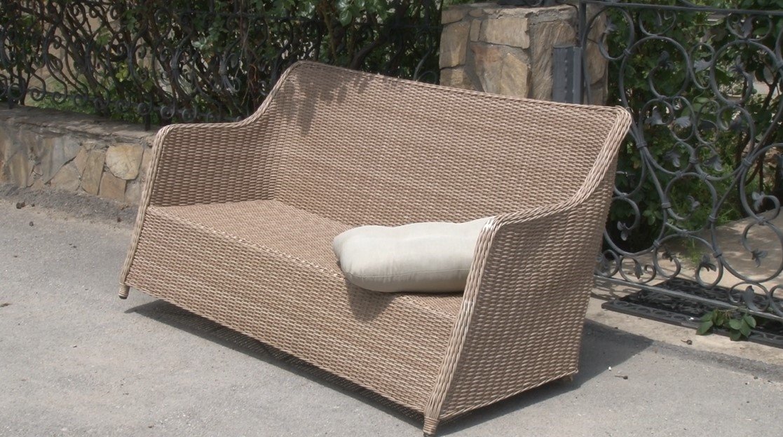 Uçan koltuğun videosunu çeken vatandaş: “Koltuk rüzgarın etkisiyle hemen üstüme gelmeye başladı”