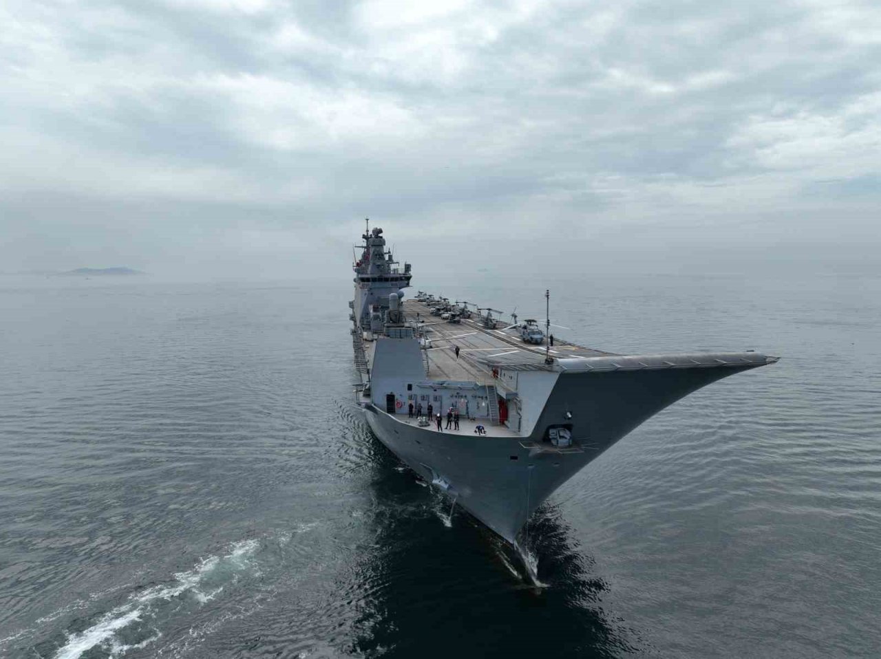 TCG Anadolu ilk tatbikatına çıkıyor