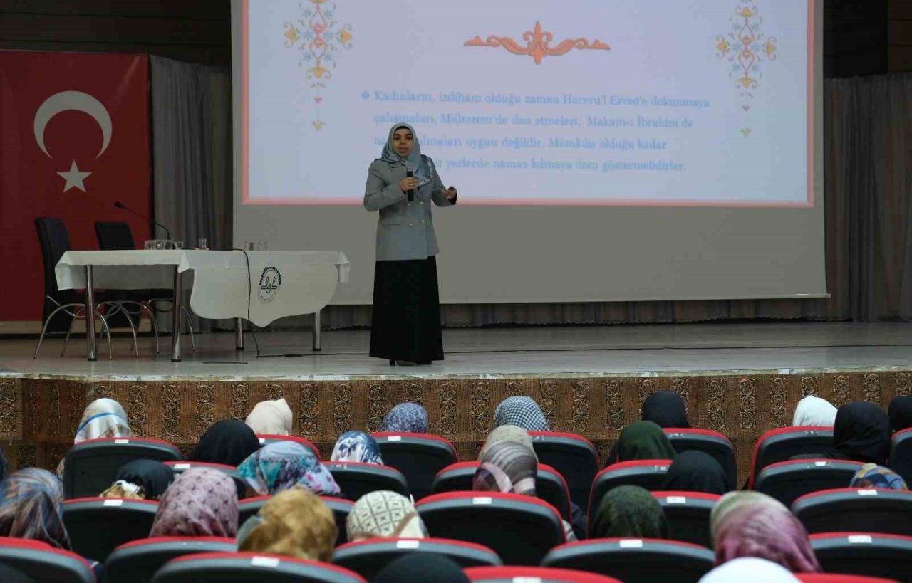 Hacca hazırlık kursları tamamlandı, 257 hacı adayı yolculuk öncesi aşı oldu