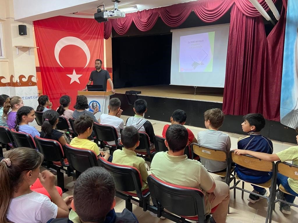 Günyüzü Şehit Recep Çetin Ortaokulu öğrencilerine Kur’an-ı Kerim semineri verildi