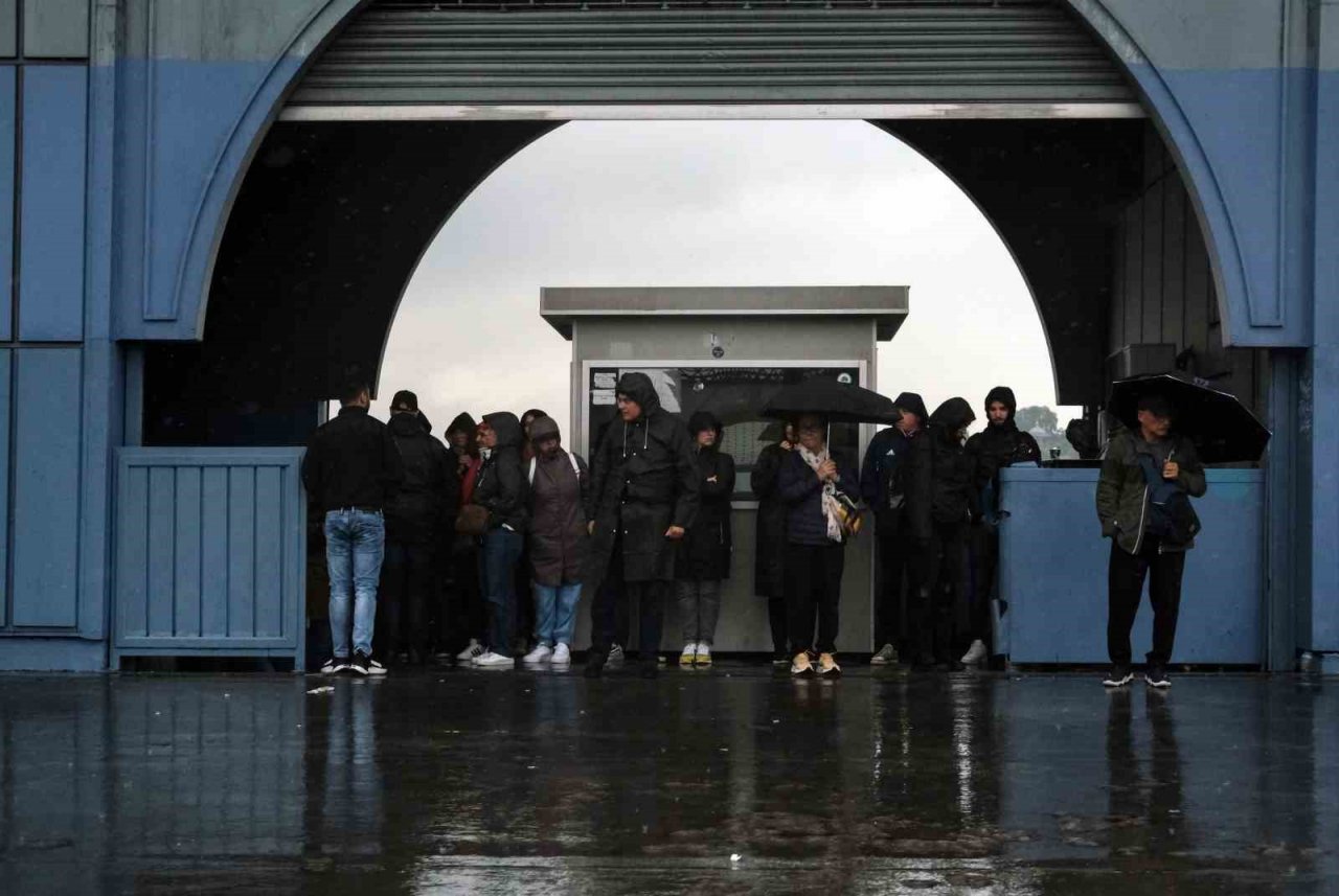 İstanbul’da yağmur etkili oluyor