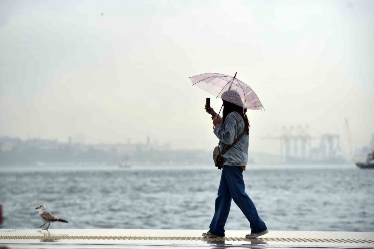 İstanbul’da yağmur etkili oluyor