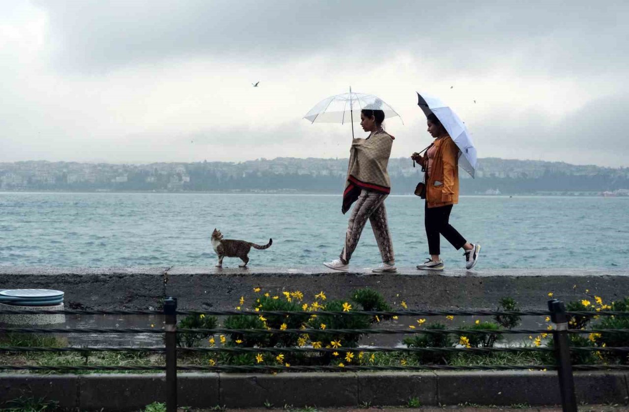 İstanbul’da yağmur etkili oluyor