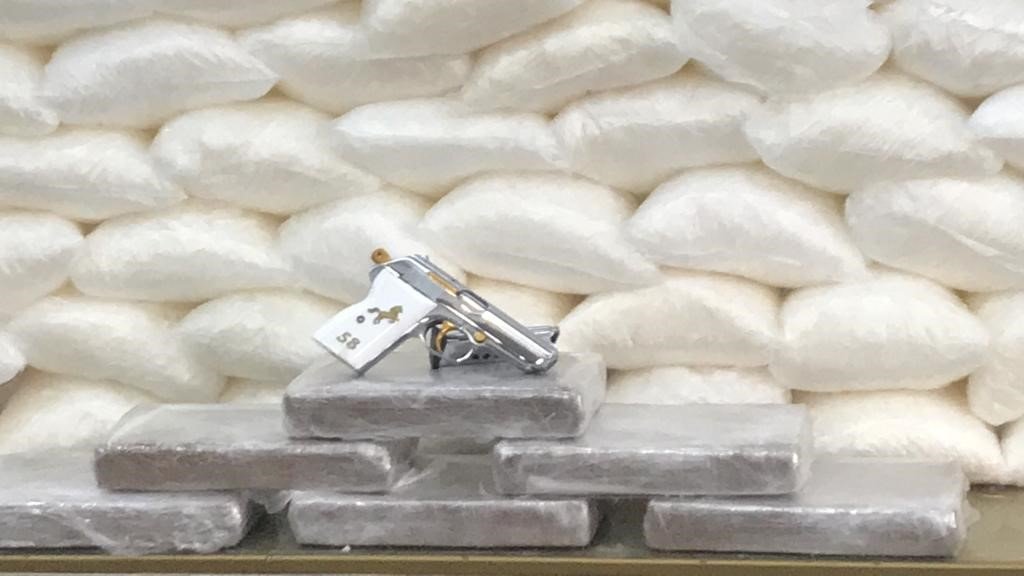 İstanbul’da uyuşturucu tacirlerine darbe üstüne darbe: 18 gözaltı