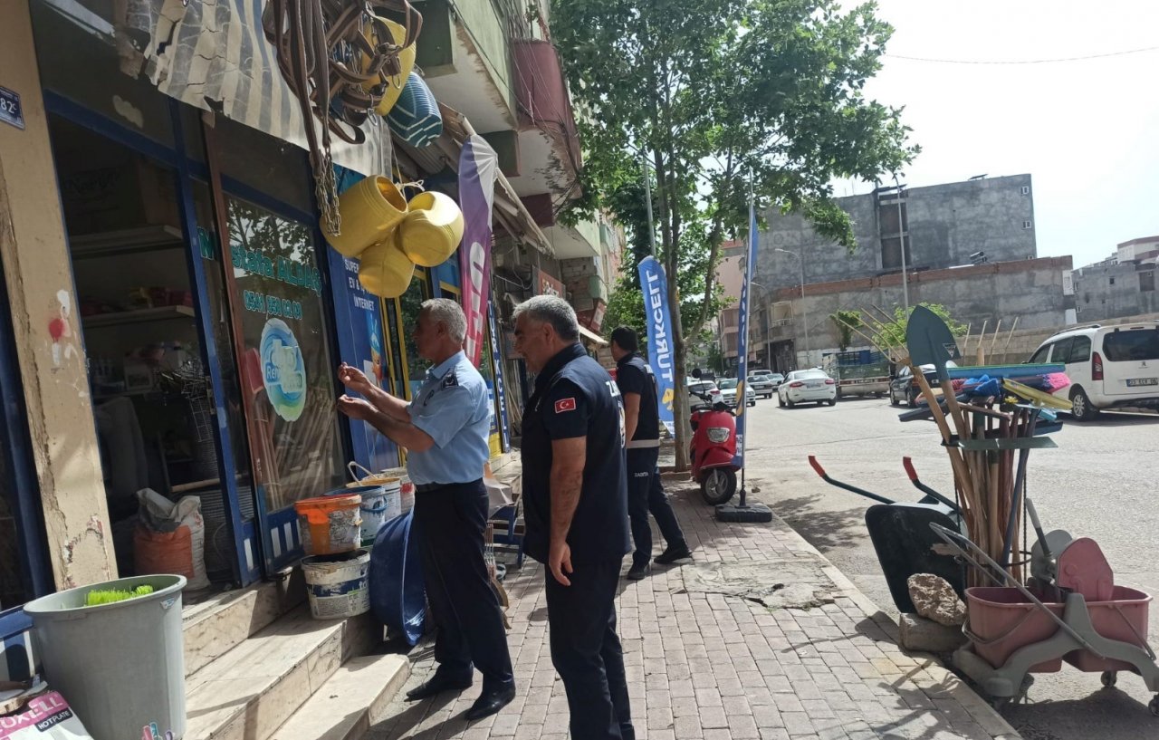 Viranşehir’de kaldırım işgali denetimi