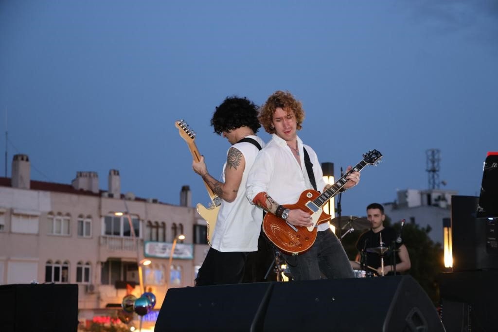 Marmaris’te sahne gençlerin