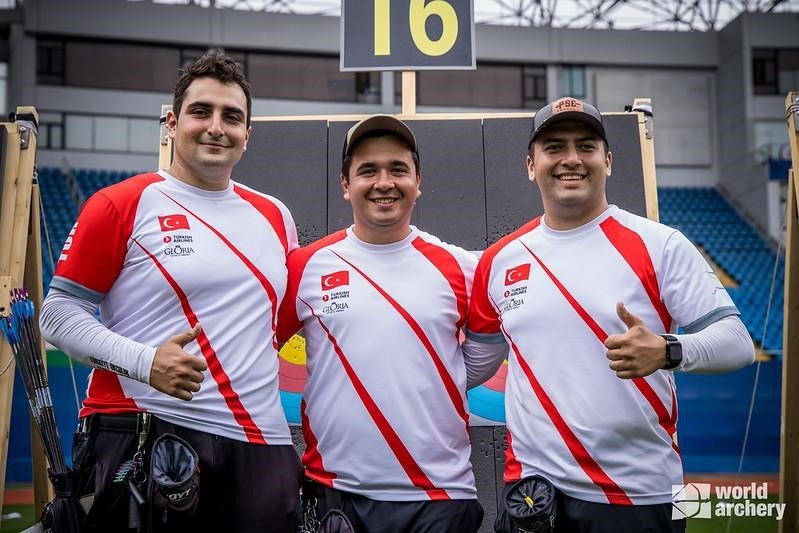 Büyükşehir okçularının bulunduğu milli takım dünya üçüncüsü oldu