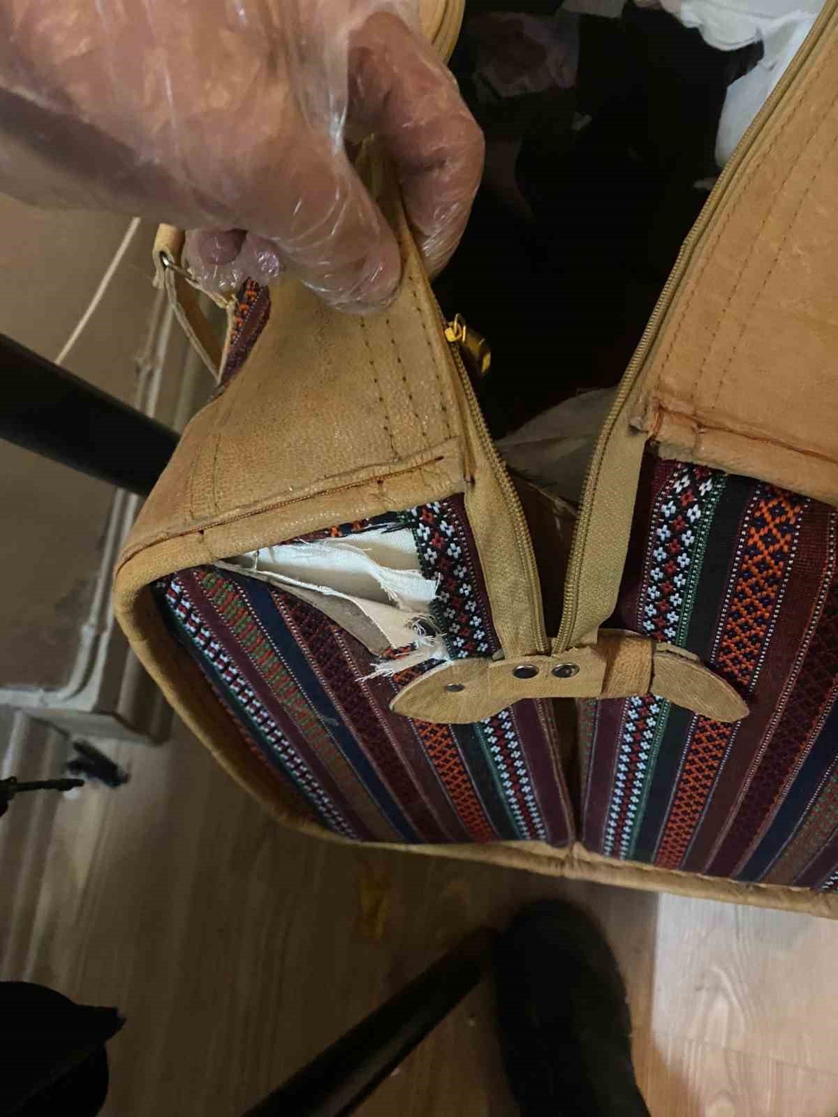 İstanbul Havalimanı’nda uyuşturucu operasyonları: Uyuşturucuyu orga zulalamışlar