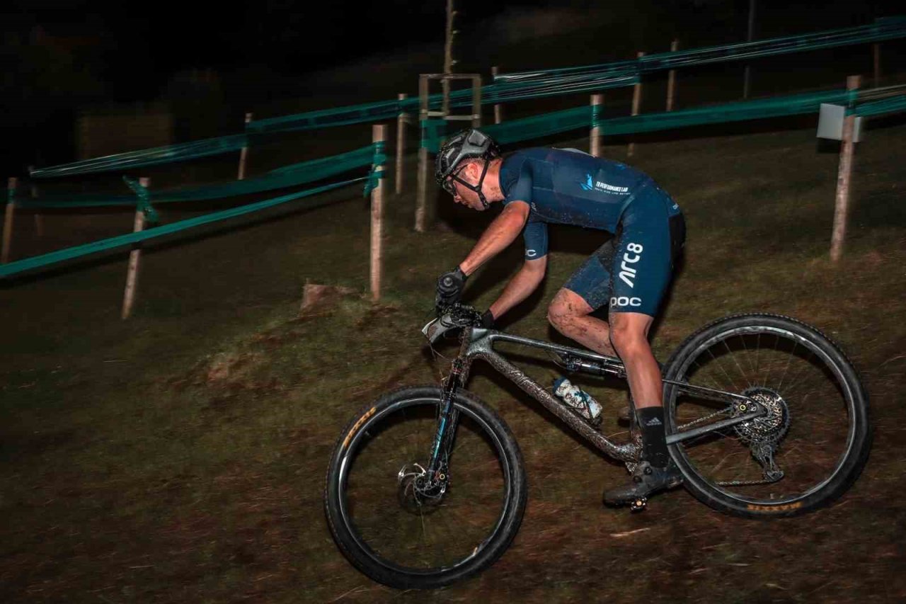 Dünyanın tek gece yarışı nefes kesti: Bike Fest heyecanı tırmanıyor