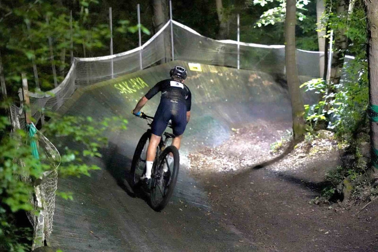 Dünyanın tek gece yarışı nefes kesti: Bike Fest heyecanı tırmanıyor