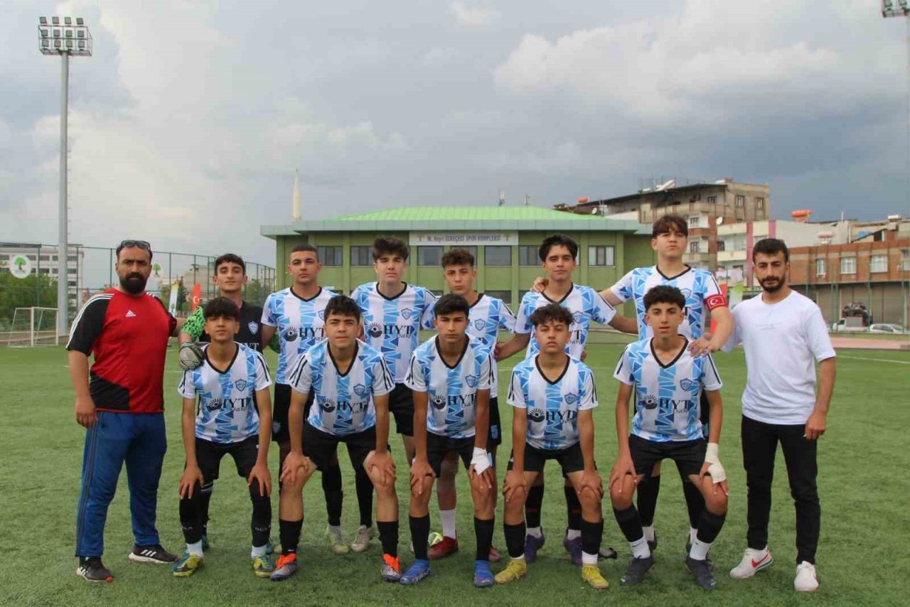 Gençler geleneksel 19 Mayıs etkinliklerinde buluştu