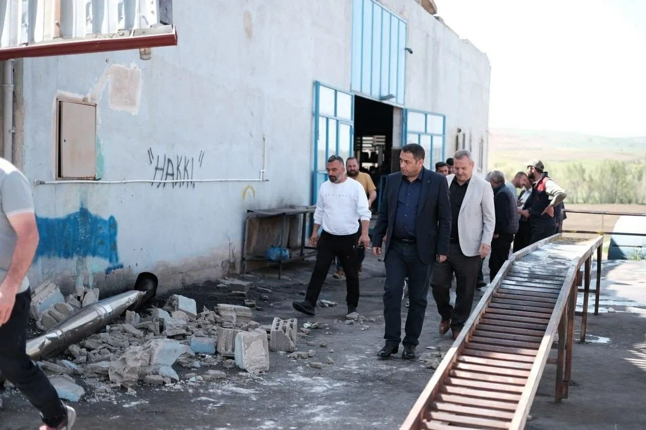 Başkan Ekinci, iş yerleri zarar gören esnafı ziyaret etti