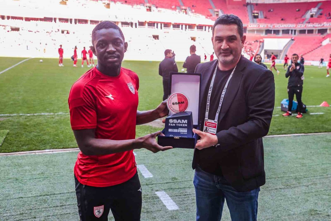 Şampiyon Samsunspor’a taraftarlardan ödül