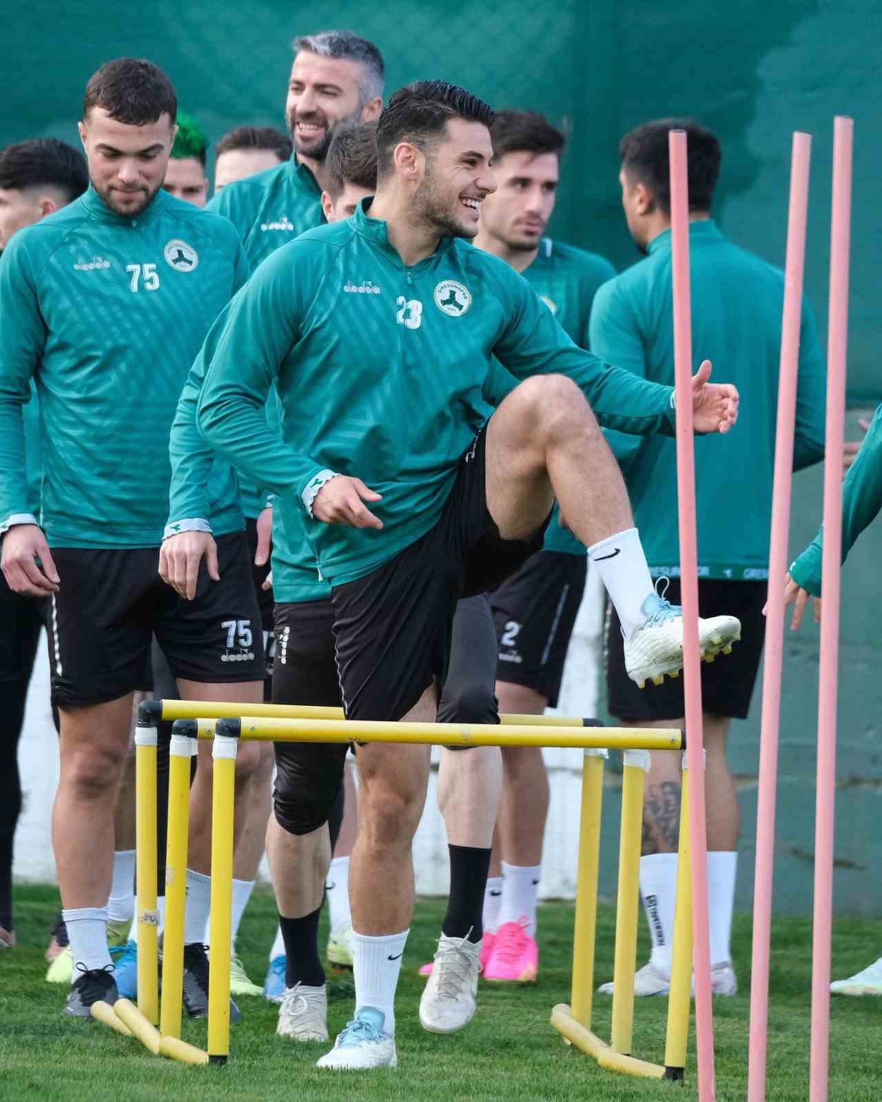 Emrullah Ekiz: “3’te 3 yaparak Süper Lig’de kalmak istiyoruz”