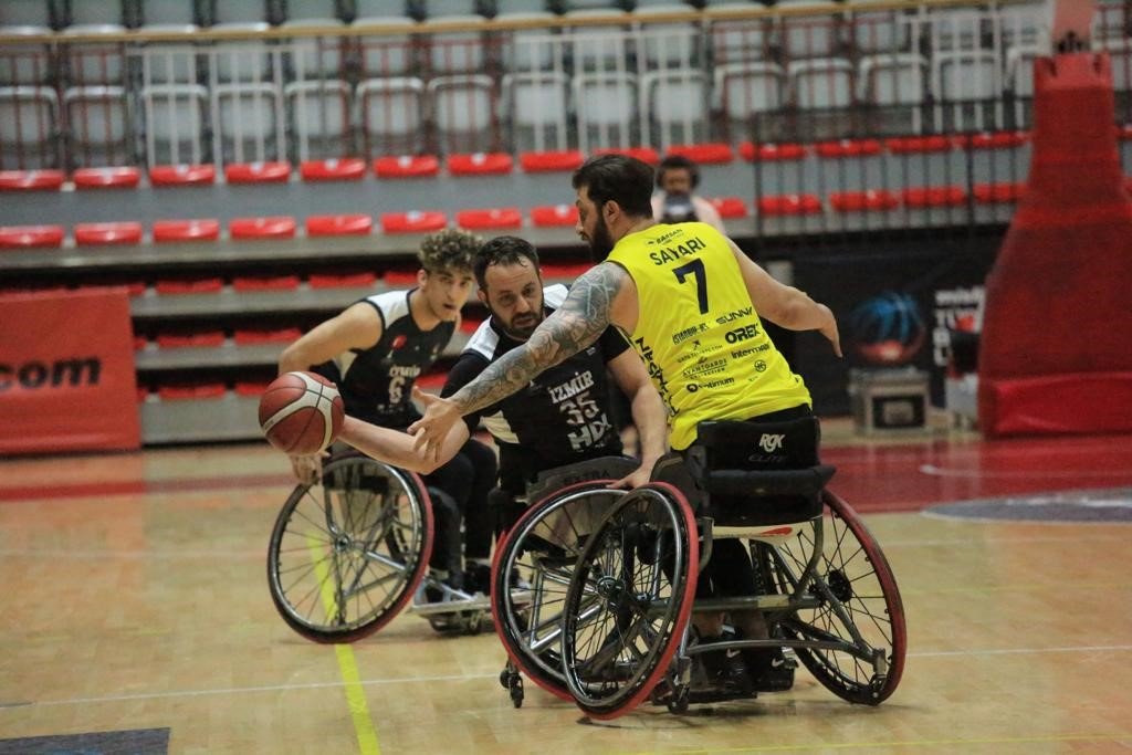 Tekerlekli sandalye basketbolunda şampiyon Fenerbahçe