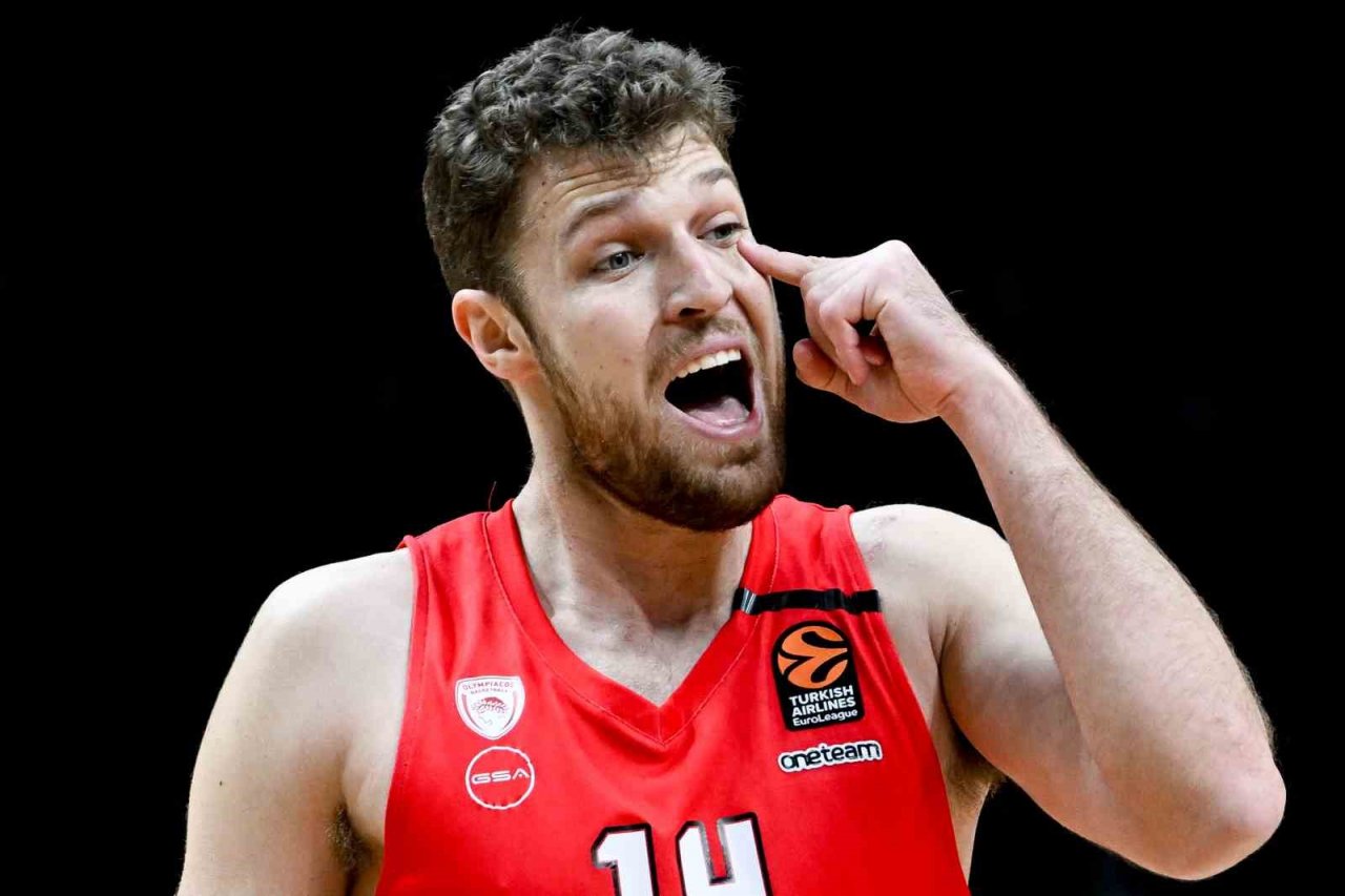 EuroLeague’de normal sezonun MVP’si, Sasha Vezenkov oldu