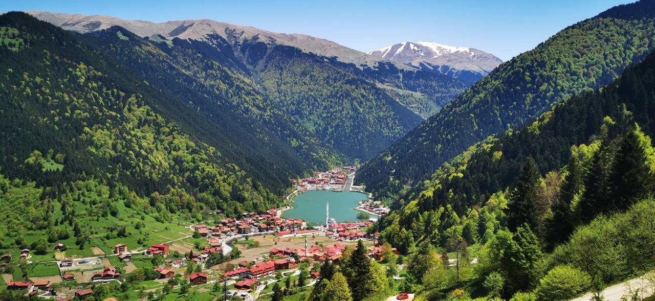 Uzungöl çamurdan arındı, eski görünümüne yeniden kavuştu