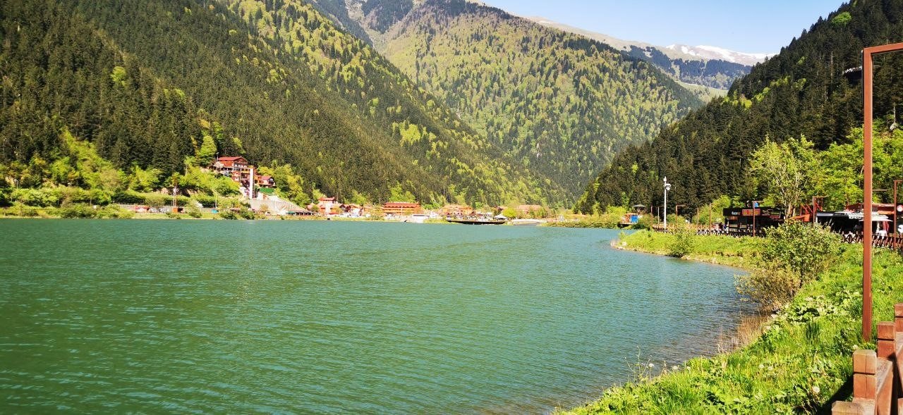 Uzungöl çamurdan arındı, eski görünümüne yeniden kavuştu