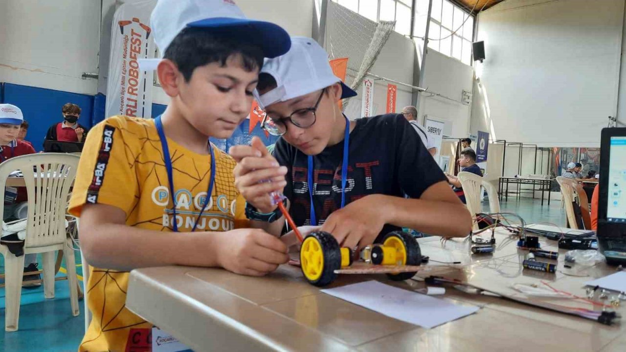 Geleceğin teknolojileri, ’Robofest Robotik Kodlama Yarışması’nda belirlenecek