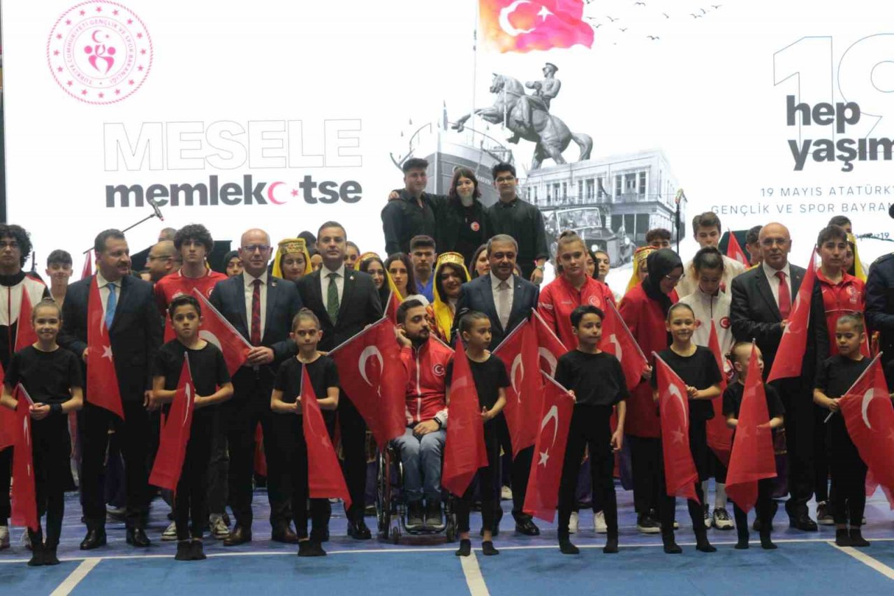 19 Mayıs Atatürk’ü Anma Gençlik ve Spor Bayramı coşkuyla kutlandı