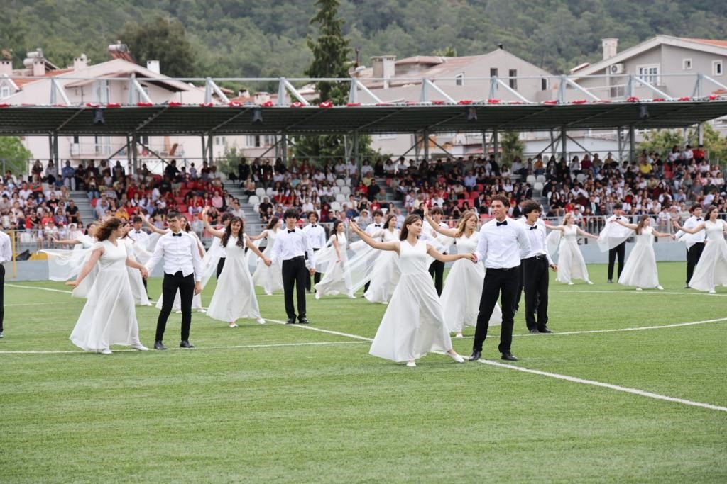 Marmaris’te 19 Mayıs coşkuyla kutlandı