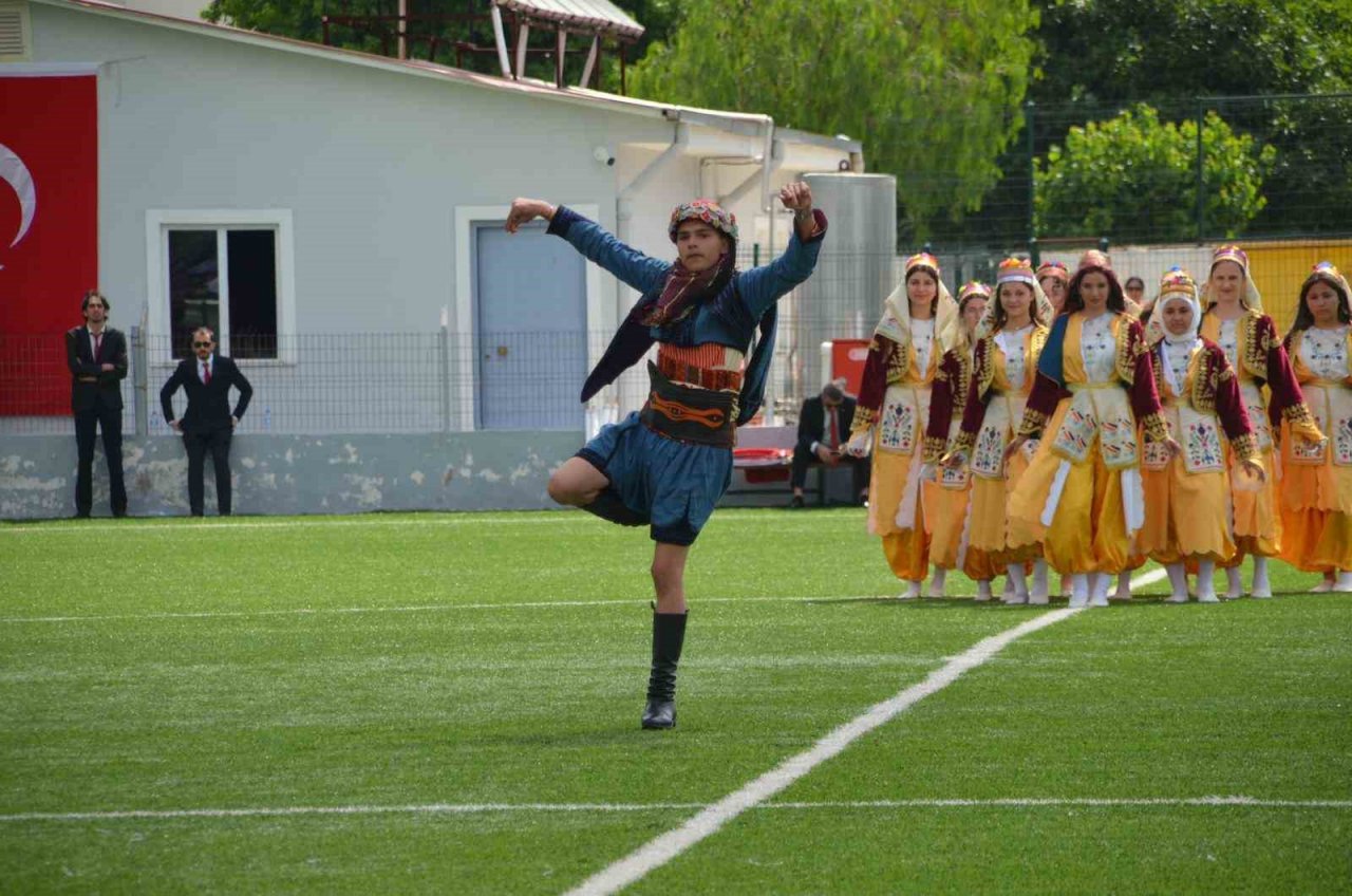 Marmaris’te 19 Mayıs coşkuyla kutlandı