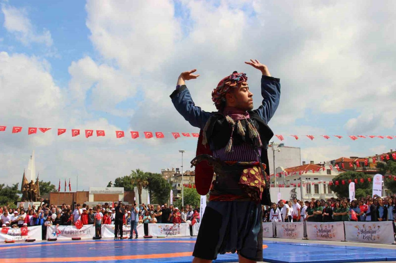 Manisa’da 19 Mayıs coşkusu