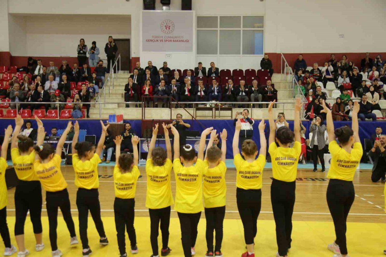 En özel günde en özel gösteriler