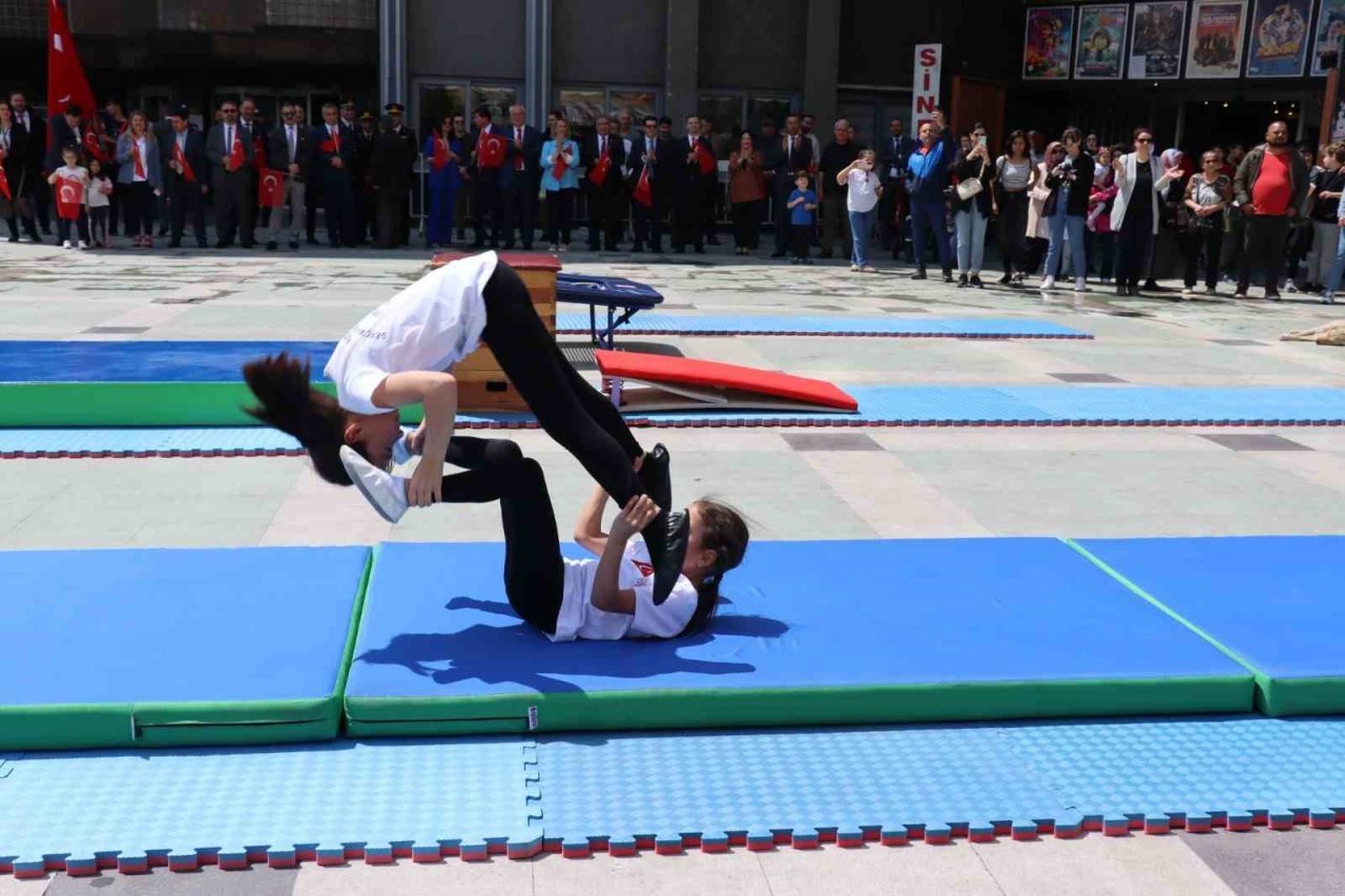 Nazilli’de 19 Mayıs coşkuyla kutlandı