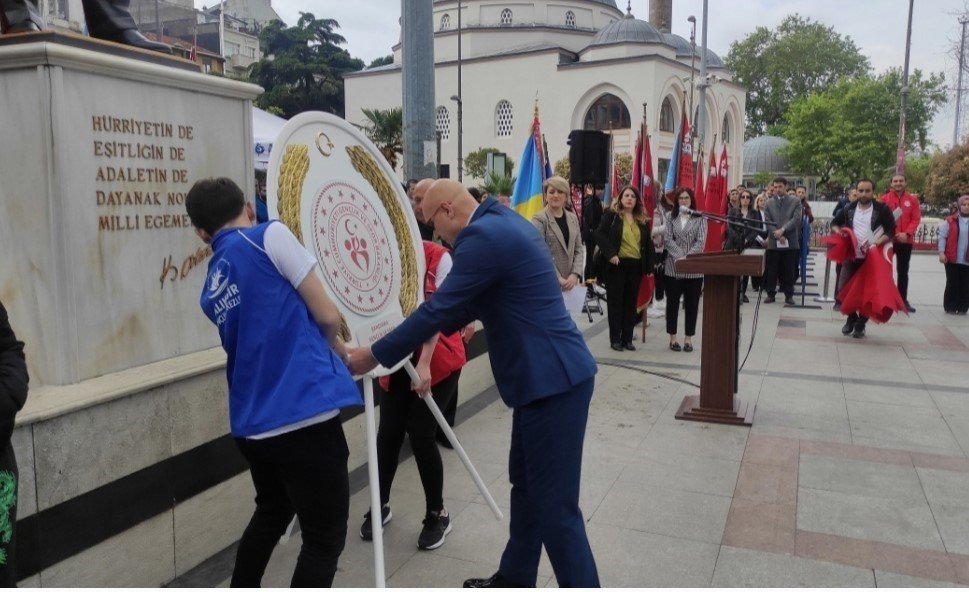 Bandırma’da 19 Mayıs coşkuyla kutlandı