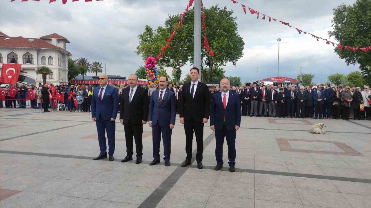 Bandırma’da 19 Mayıs coşkuyla kutlandı