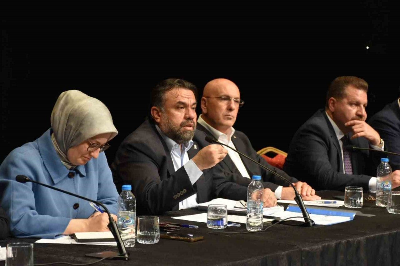 Başkan Başaran: “Rehavete kapılmadan, doğru adamla yola devam”
