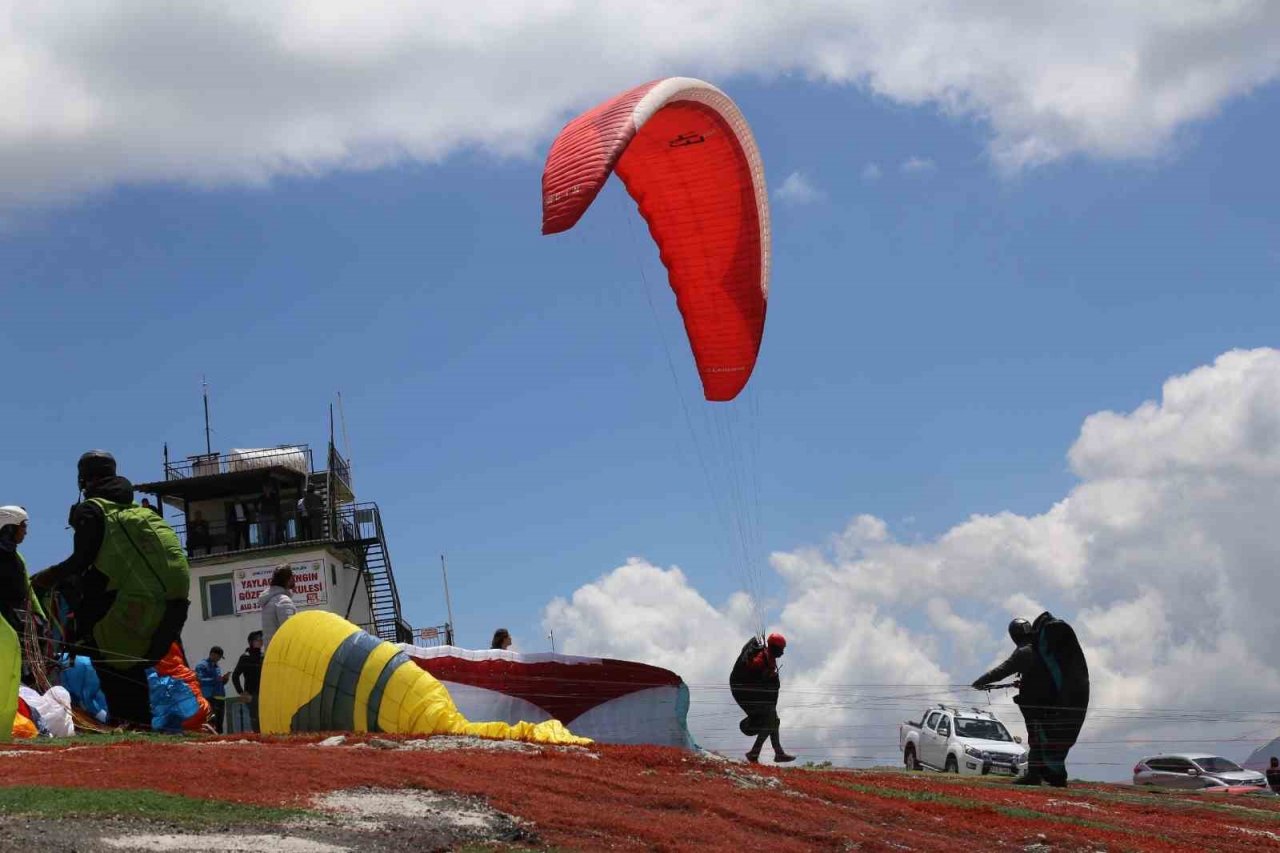 Gökyüzünde Bahar Kupası heyacanı