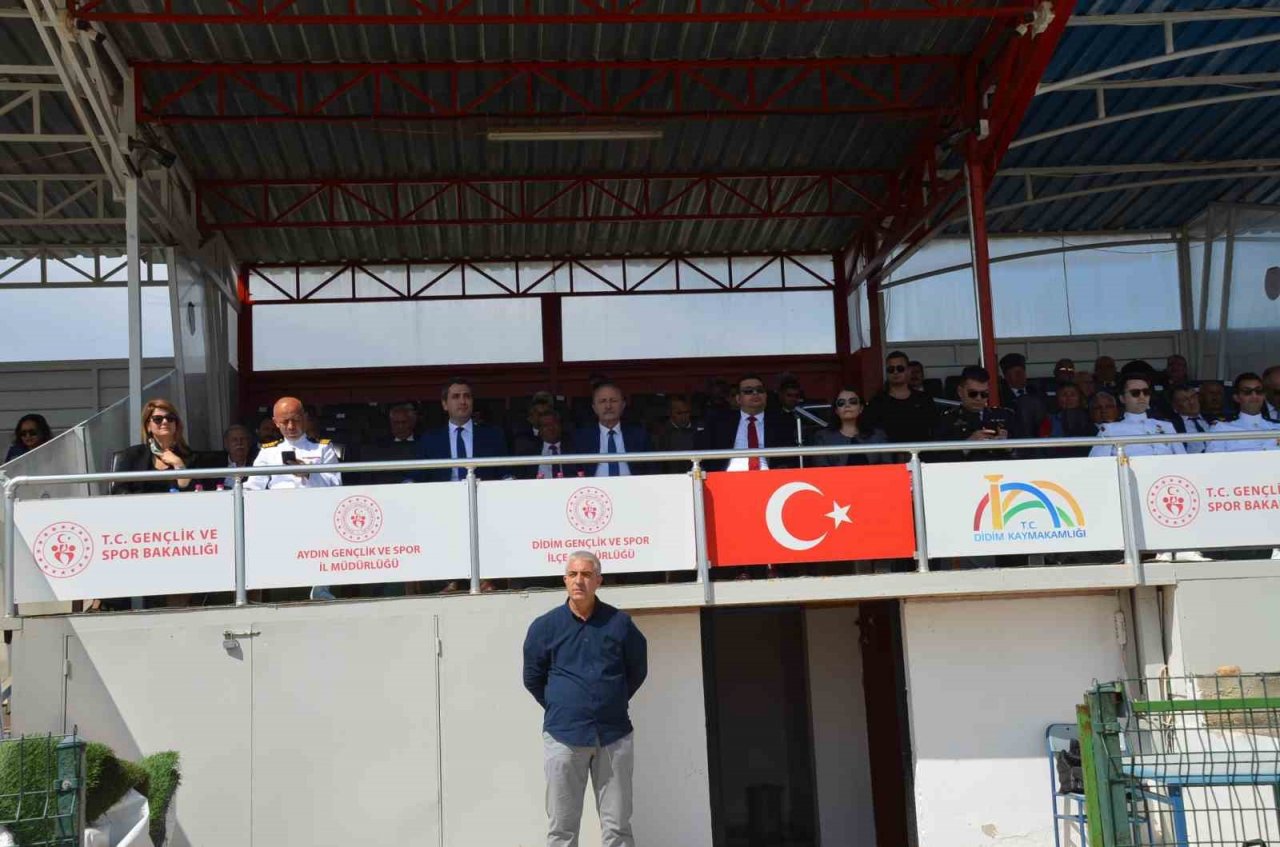 Didim’de 19 Mayıs kutlamaları renkli görüntülere sahne oldu