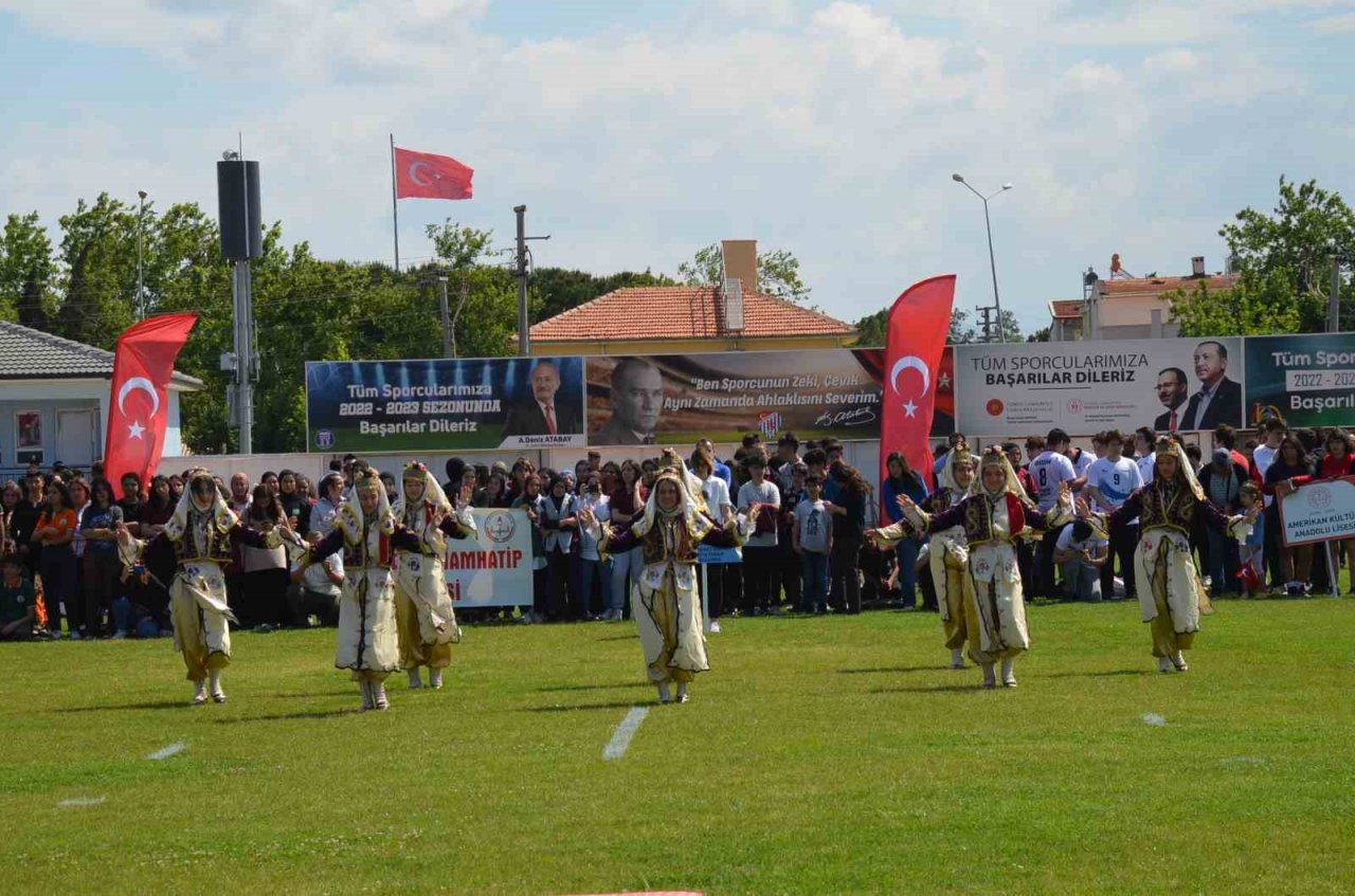 Didim’de 19 Mayıs kutlamaları renkli görüntülere sahne oldu