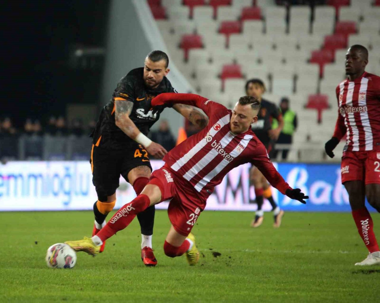 Galatasaray ile Sivasspor 34. randevuda
