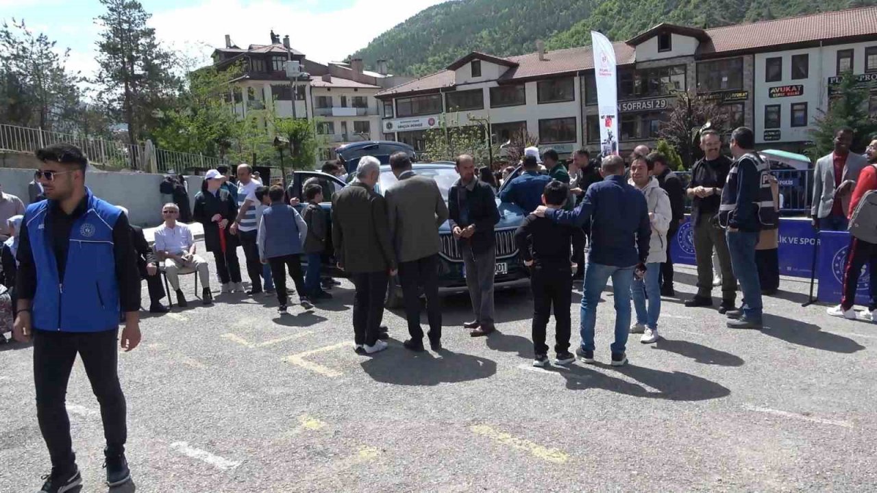 Gümüşhane’de 19 Mayıs kutlamalarına Togg damga vurdu