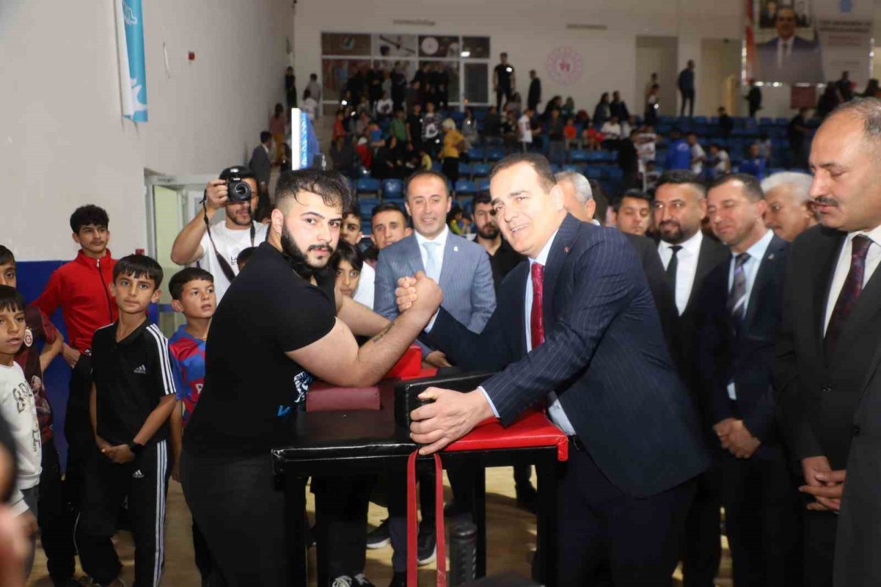 Hakkari’de 19 Mayıs coşkusu